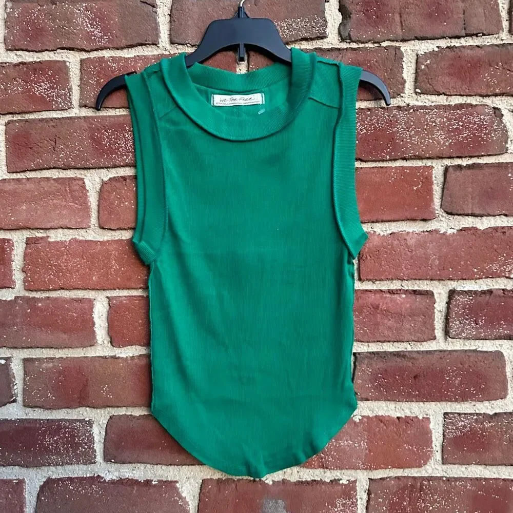 Free People We The Free Kate Ribbed stretch Tank top in Kelly green L NWOT